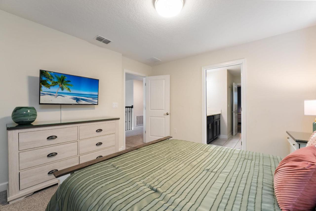 Spacious 8br By World W Private Pool *