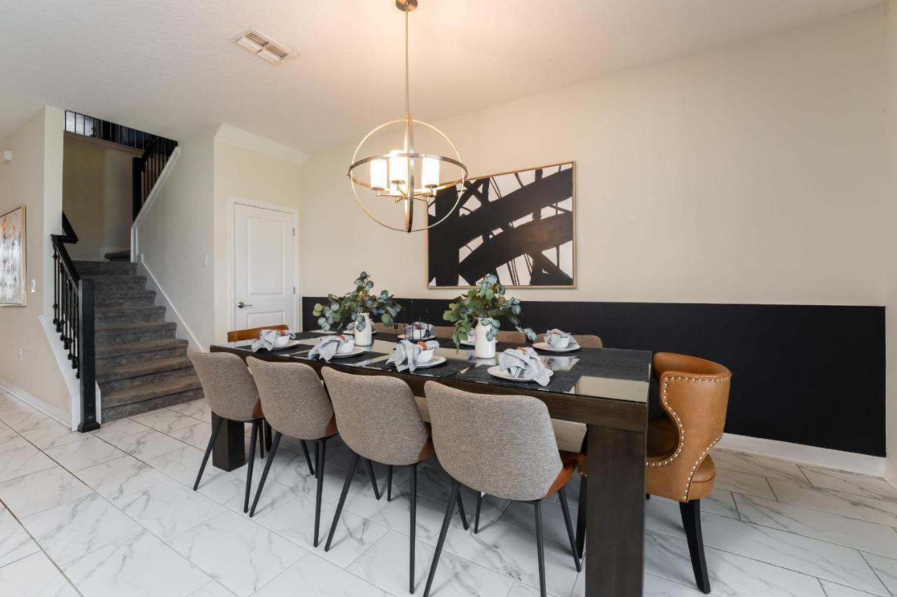 Spacious 8br By World W Private Pool *