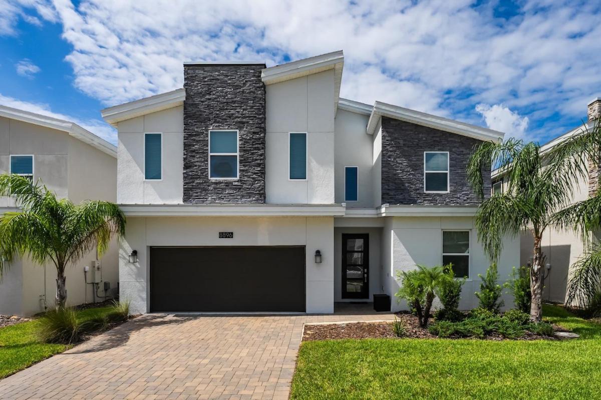 Spacious 8br By World W Private Pool