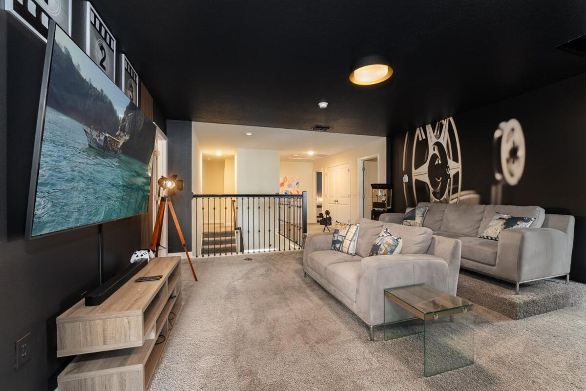Spacious 8br By World W Private Pool *